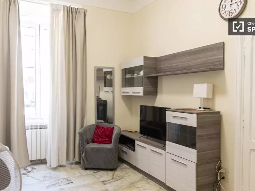 Immagine 19 di Camera condivisa in affitto  in via Carlo Emanuele a Roma