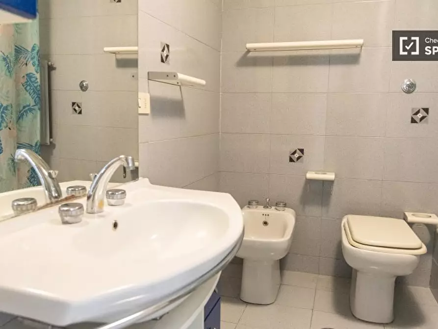 Immagine 6 di Appartamento in affitto  in Piazza Ragusa a Roma