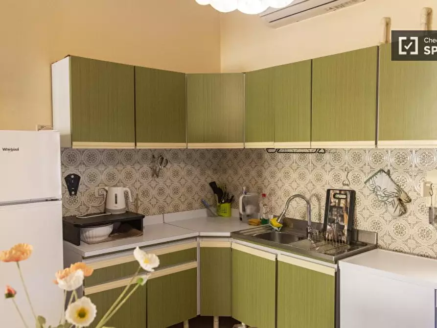 Immagine 17 di Camera condivisa in affitto  in Via Paola Falconieri a Roma