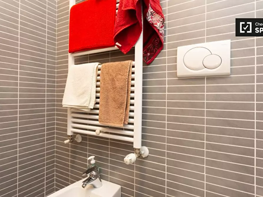 Immagine 15 di Camera condivisa in affitto  in Viale dell'Innovazione a Milano