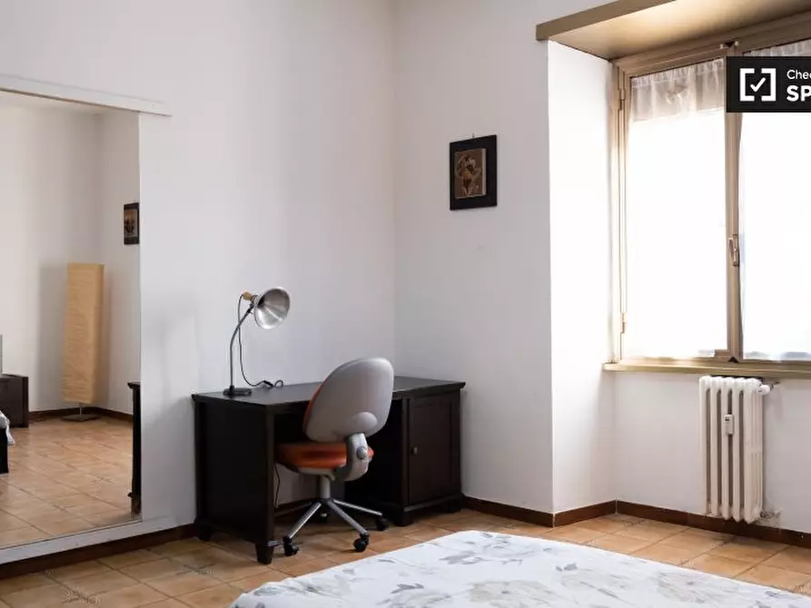 Immagine 2 di Camera condivisa in affitto  in Via Prenestina, 00176 Roma RM, Italy a Roma
