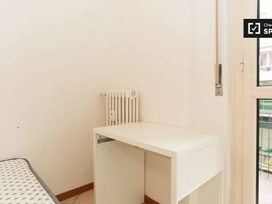 Immagine 2 di Camera condivisa in affitto  in Via Umberto Fogagnolo a Sesto San Giovanni
