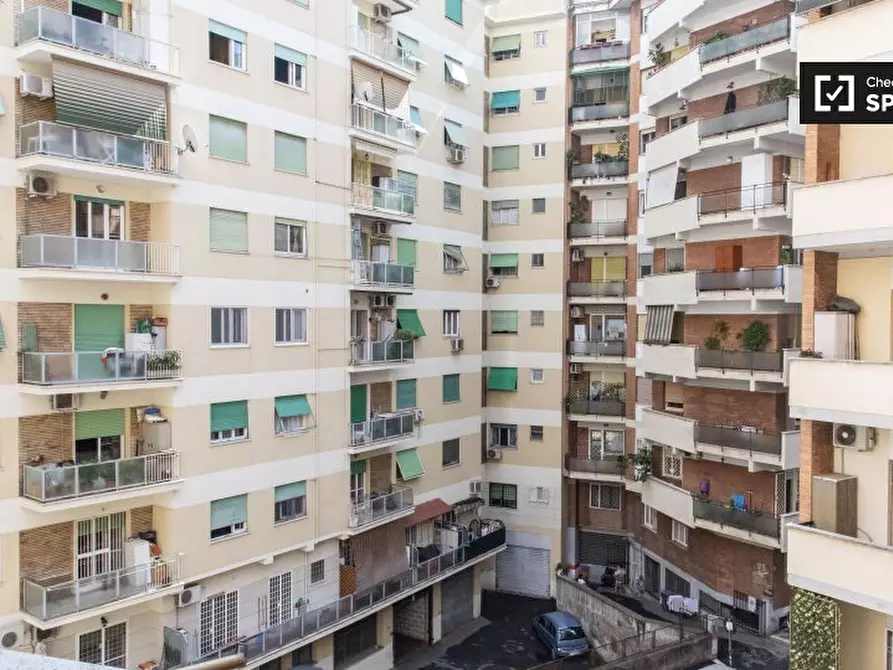 Immagine 14 di Camera condivisa in affitto  in Via Ulisse Dini, 00146 Roma RM, Italy a Roma
