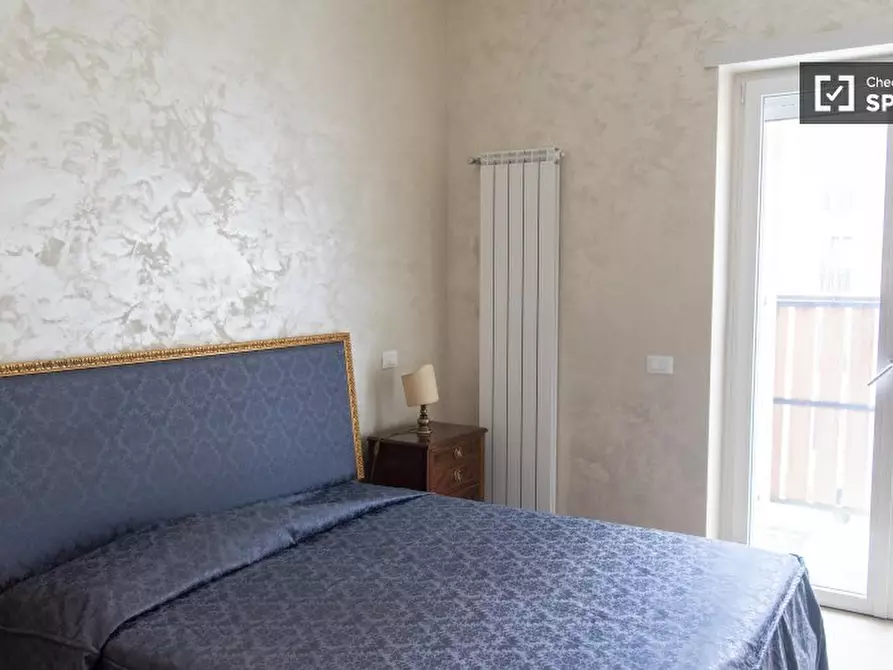 Immagine 1 di Camera condivisa in affitto  in Via Barbiellini Amidei Bernardo a Roma