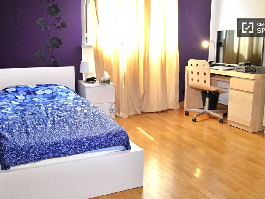 Immagine 4 di Camera condivisa in affitto  in Via Luigi Ornato a Milano