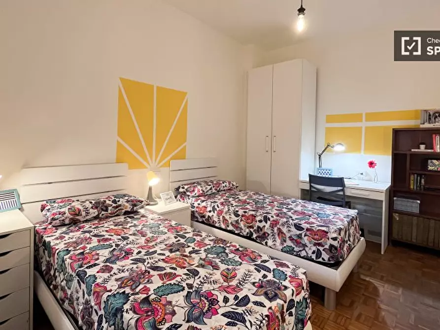 Immagine 2 di Camera condivisa in affitto  in Via Valle Antrona a Milano