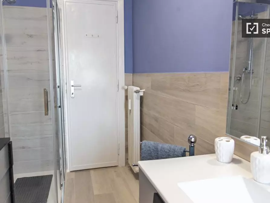 Immagine 14 di Appartamento in affitto  in Via Statilio Ottato a Roma