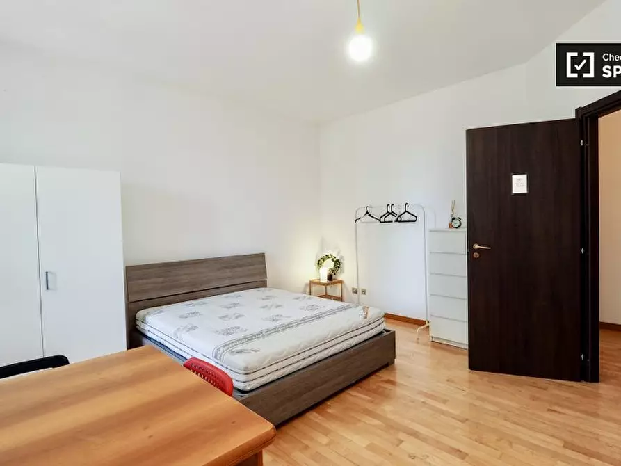 Immagine 2 di Camera condivisa in affitto  in Via Sapri a Milano