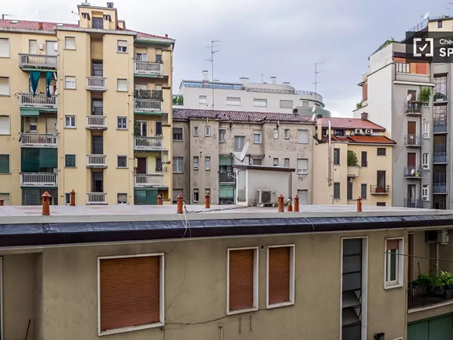 Immagine 9 di Camera condivisa in affitto  in Via Stendhal a Milano