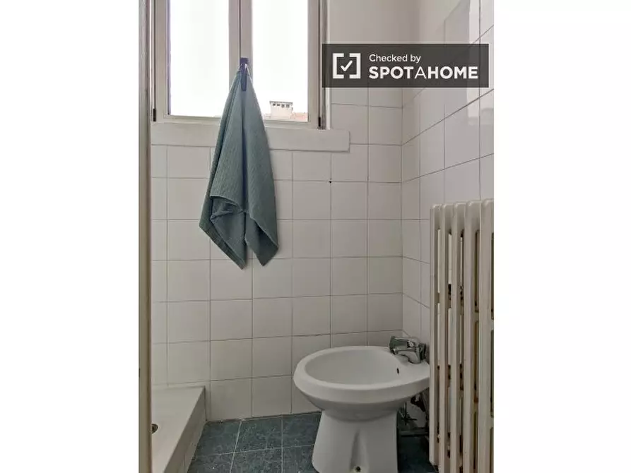 Immagine 18 di Appartamento in affitto  in Viale Faenza a Milano