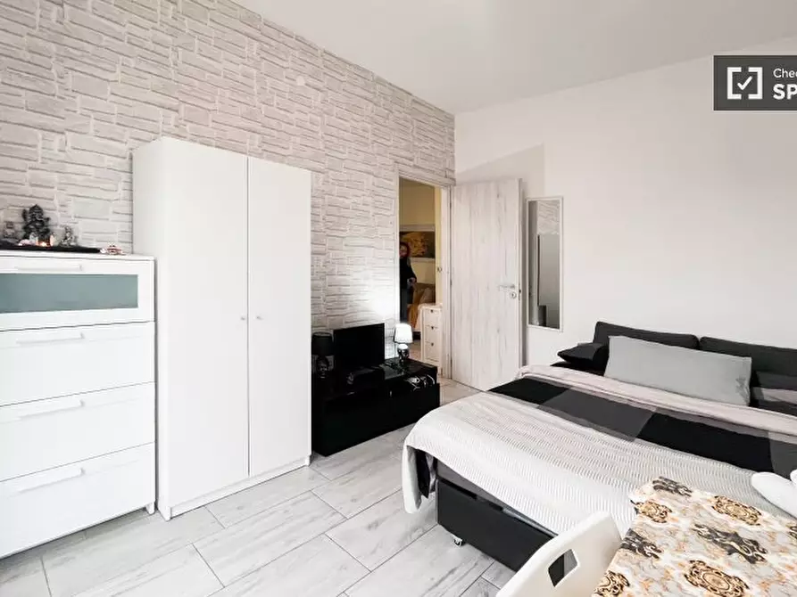 Immagine 6 di Camera condivisa in affitto  in Via Vittorio Scialoia a Milano