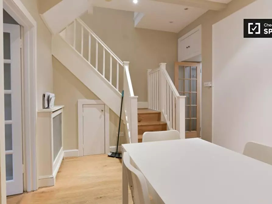 Immagine 7 di Camera condivisa in affitto  in Marville Rd a Hammersmith
