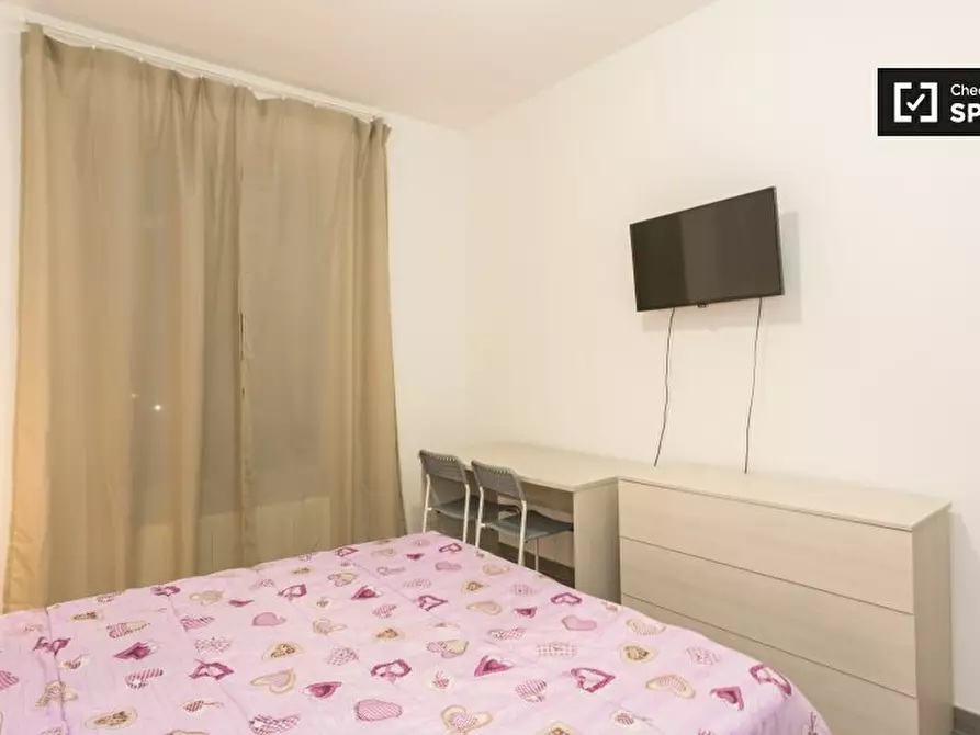 Immagine 2 di Camera condivisa in affitto  in Via Val Trompia a Milano