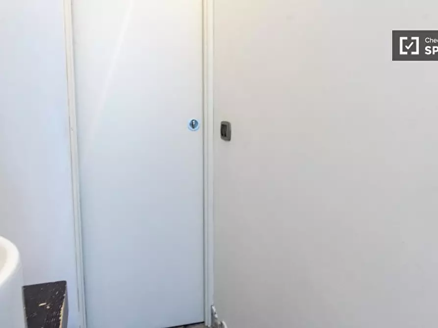 Immagine 10 di Appartamento in affitto  in Via Roberto de Nobili a Roma