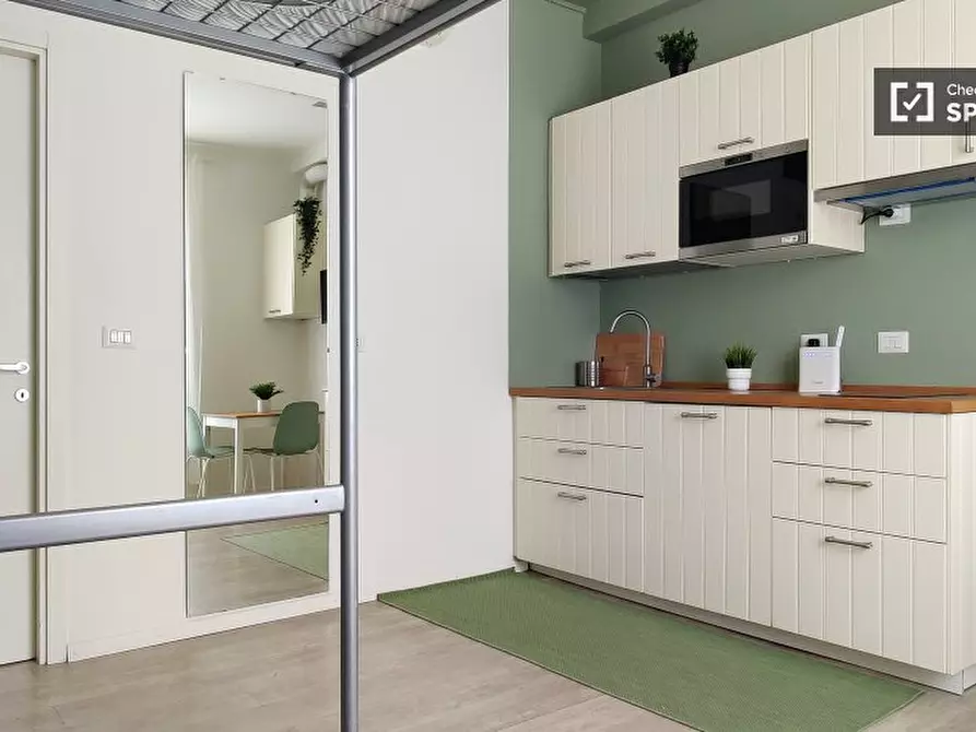 Immagine 4 di Ufficio in affitto  in Viale Bligny a Milano