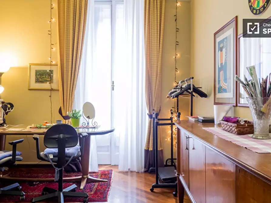 Immagine 5 di Camera condivisa in affitto  in Viale Edoardo Jenner a Milano