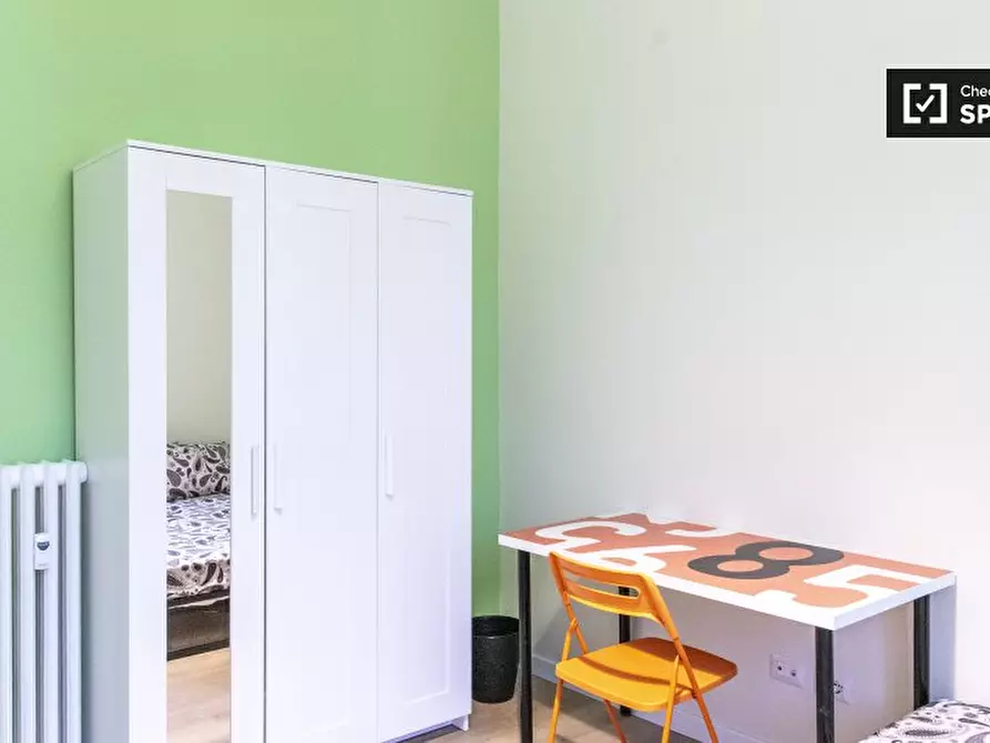 Immagine 15 di Camera condivisa in affitto  in Via Fara Sabina a Roma