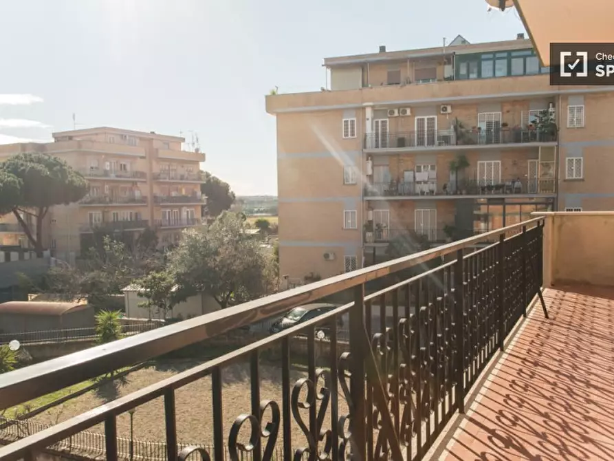 Immagine 11 di Camera condivisa in affitto  in Via Fratelli Poggini a Roma