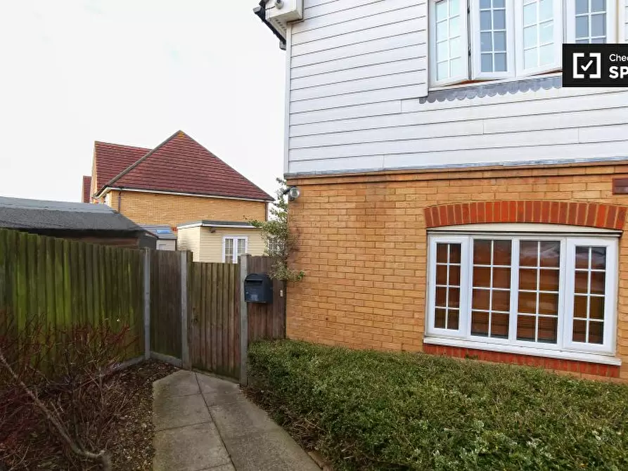 Immagine 18 di Camera condivisa in affitto  in Atlantis Cl a Barking