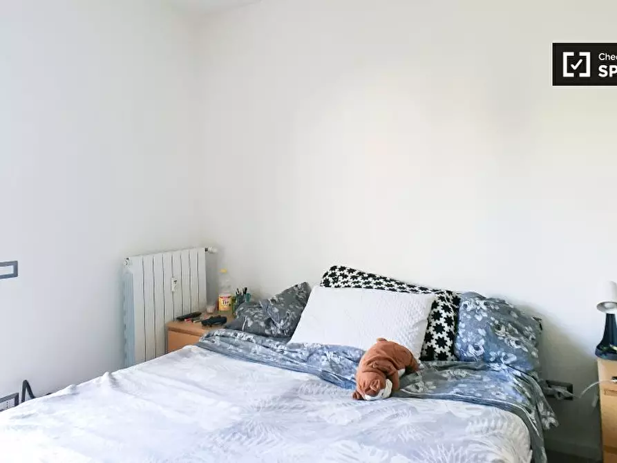 Immagine 2 di Camera condivisa in affitto  in Viale Giustiniano Imperatore a Roma