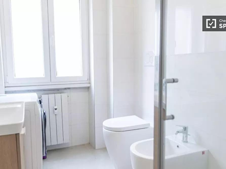 Immagine 9 di Camera condivisa in affitto  in Via Maffeo Pantaleoni a Roma