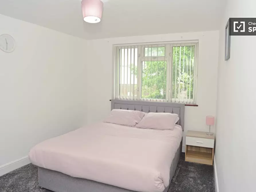 Immagine 19 di Appartamento in affitto  in A Tangmere Way a Brent