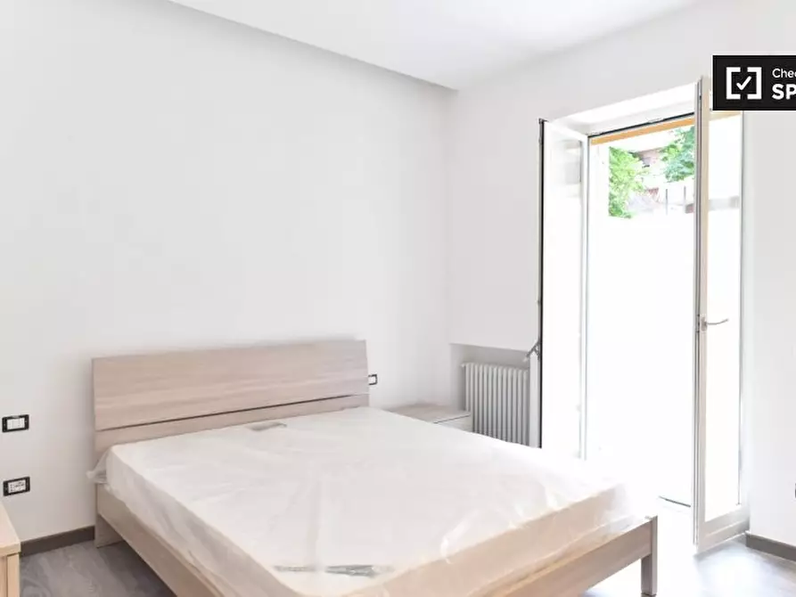 Immagine 4 di Camera condivisa in affitto  in Viale di Vigna Pia a Roma