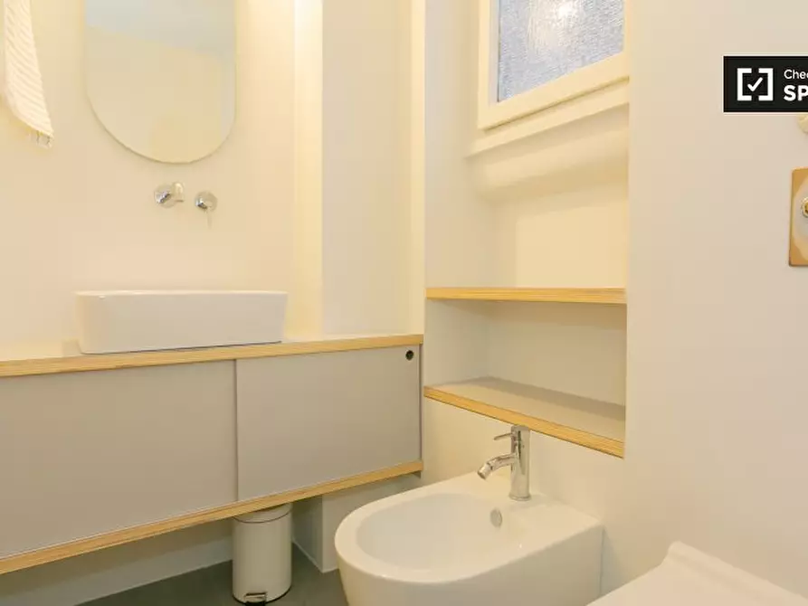 Immagine 14 di Appartamento in affitto  in Viale Tunisia a Milano