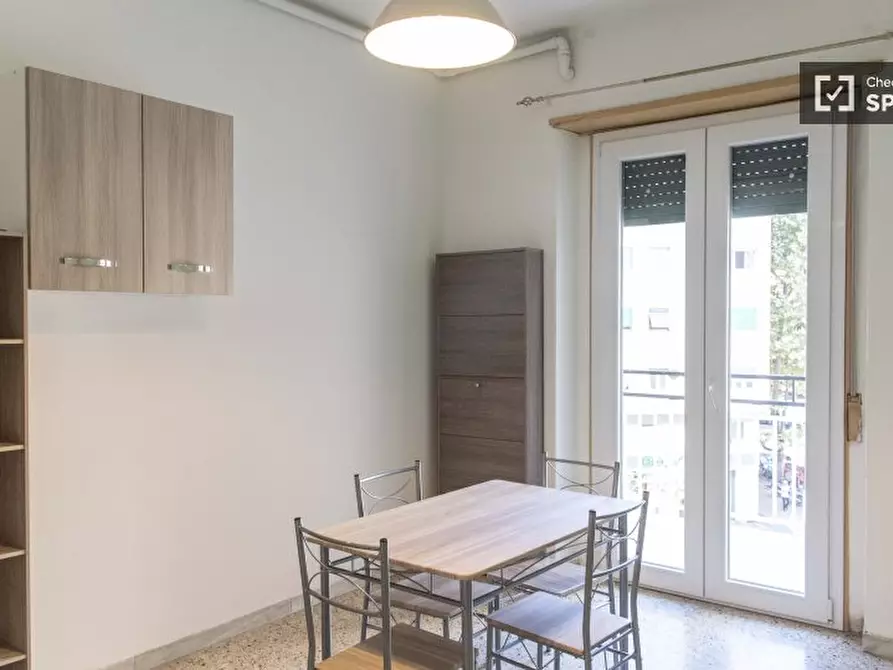 Immagine 5 di Appartamento in affitto  in Via Francesco Grimaldi a Roma