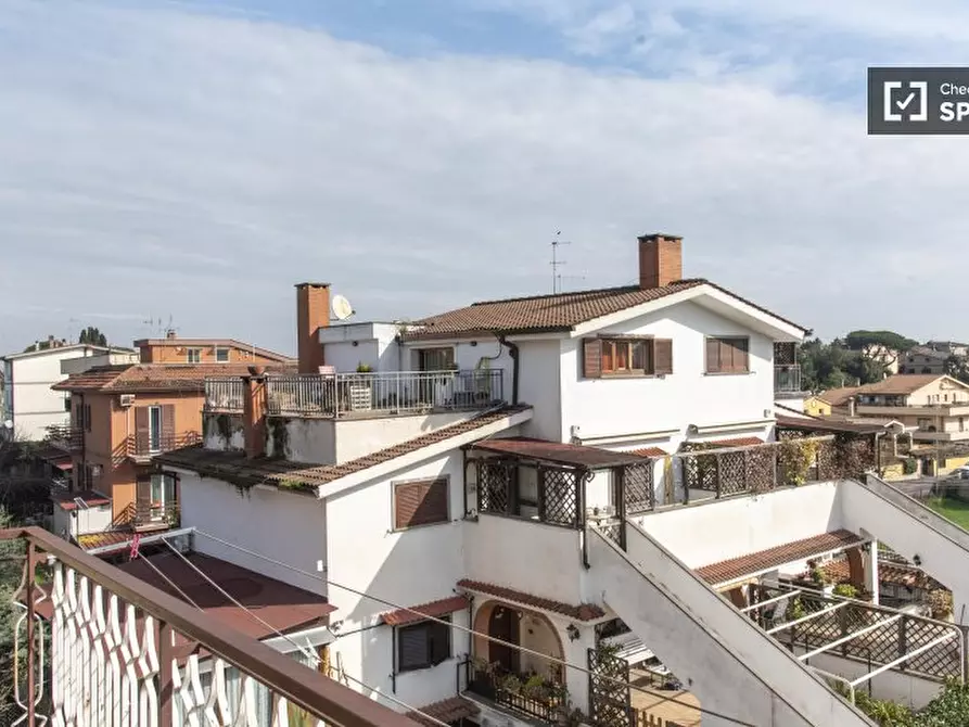 Immagine 19 di Camera condivisa in affitto  in Via Coggiola a Roma