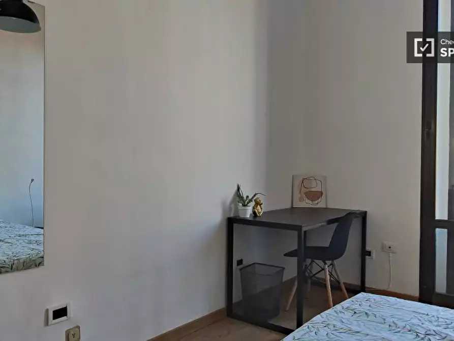 Immagine 4 di Camera condivisa in affitto  in Viale Campania a Milano
