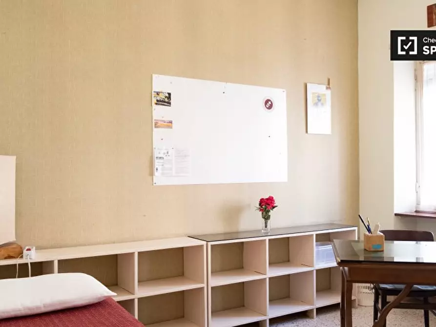 Immagine 8 di Camera condivisa in affitto  in Via Gabriello Chiabrera a Roma