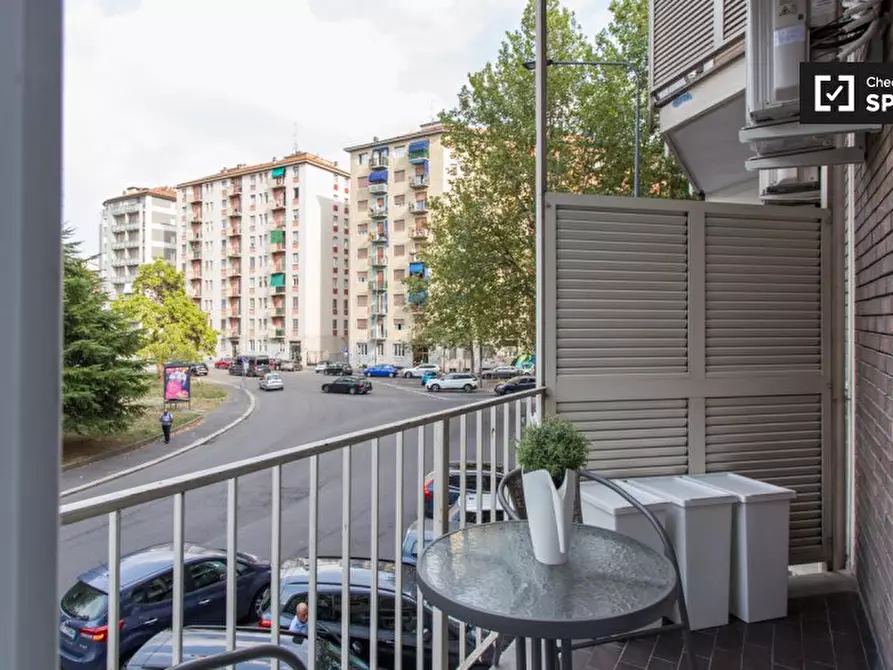 Immagine 5 di Camera condivisa in affitto  in Piazzale Siena a Milano