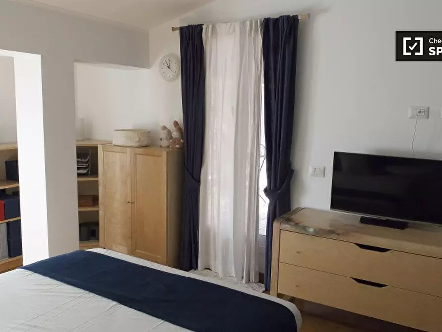 Immagine 4 di Camera condivisa in affitto  in Via Anite di Tegea a Roma