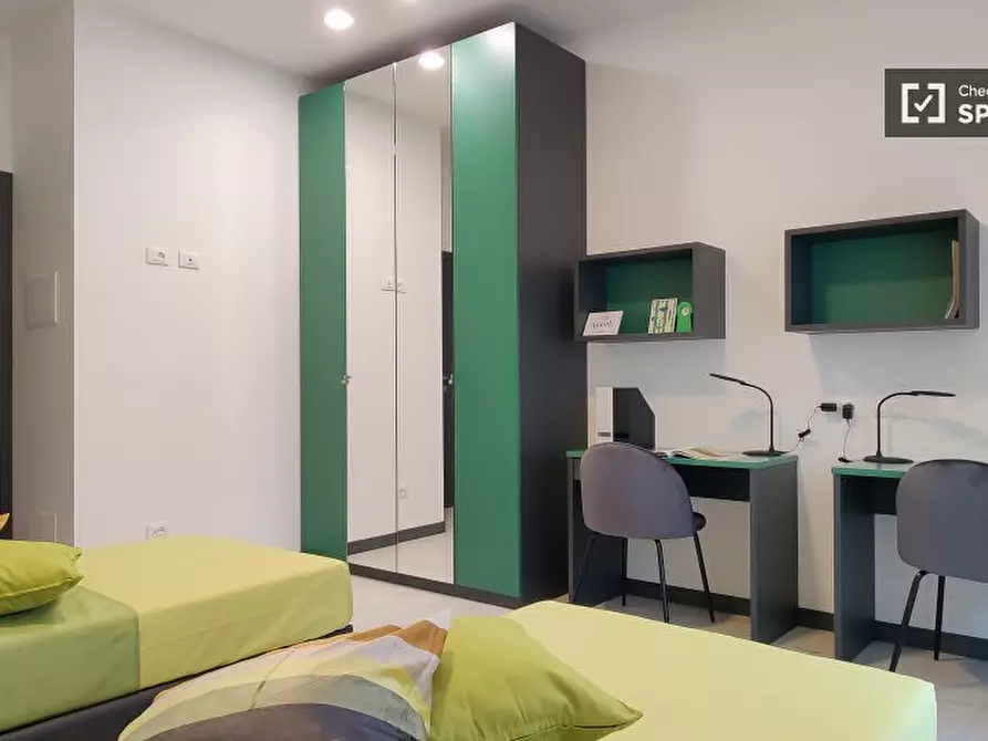 Immagine 3 di Camera condivisa in affitto  in Corso Italia a Milano