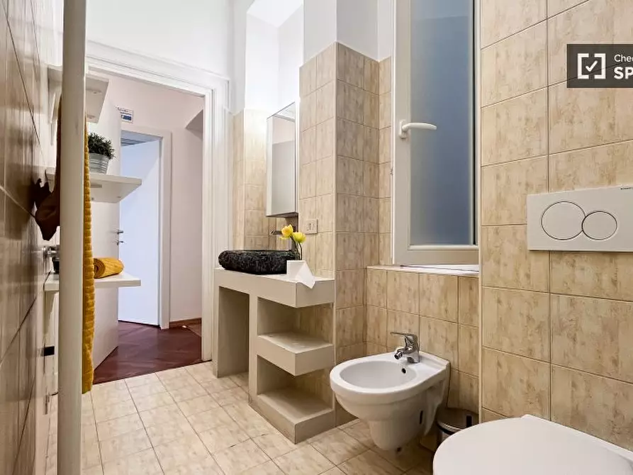 Immagine 3 di Camera condivisa in affitto  in P.za XXV Aprile a Milano