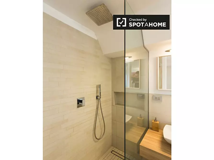 Immagine 11 di Ufficio in affitto  in Viale S. Gimignano, 20146 Milano MI, Italy a Milano