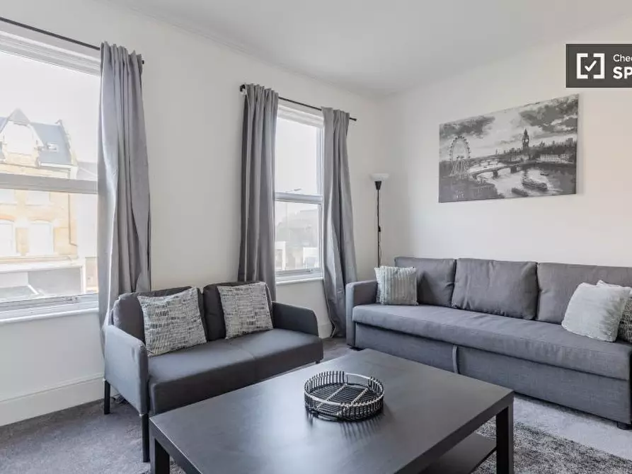 Immagine 4 di Appartamento in affitto  in A Goldhawk Rd a Hammersmith