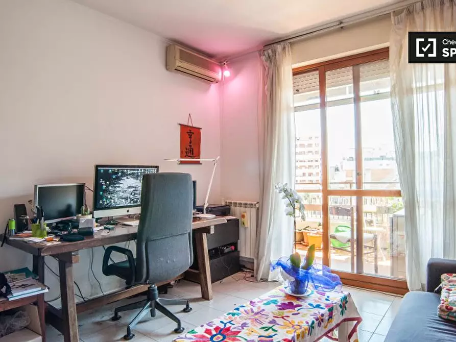 Immagine 18 di Camera condivisa in affitto  in Via Giulioli Eudo, 00173 Roma RM, Italy a Roma