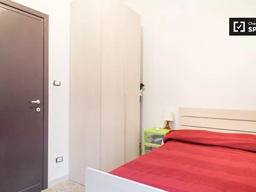 Immagine 7 di Camera condivisa in affitto  in Via Calpurnio Fiamma a Roma