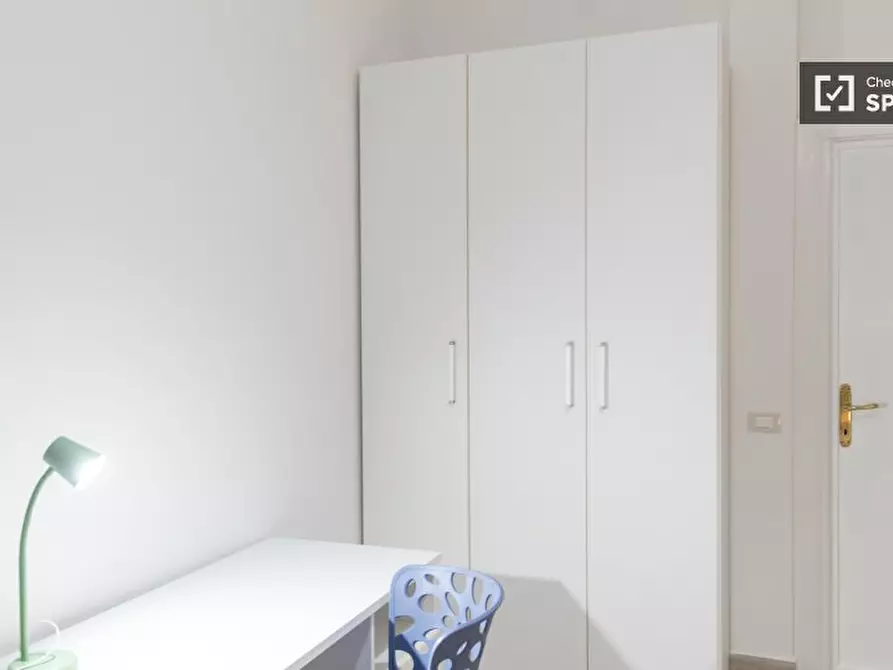 Immagine 10 di Camera condivisa in affitto  in Viale Parioli a Roma