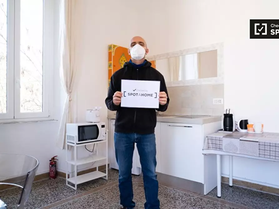 Immagine 12 di Camera condivisa in affitto  in Via Giuseppe Vasi a Roma