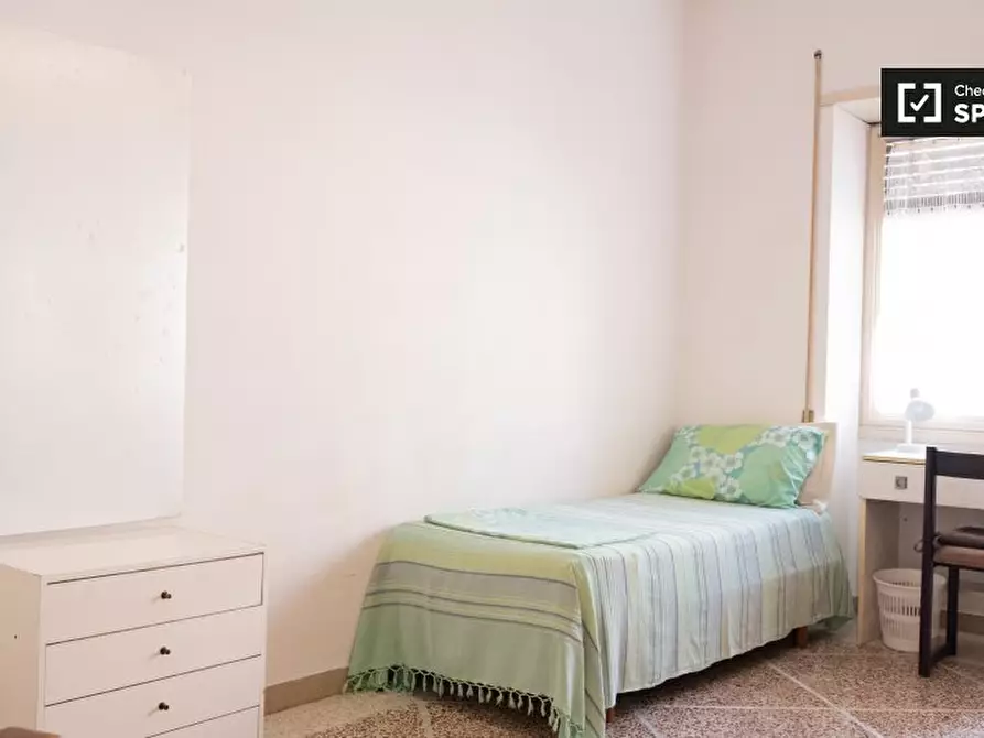 Immagine 15 di Camera condivisa in affitto  in Via Gabriello Chiabrera a Roma