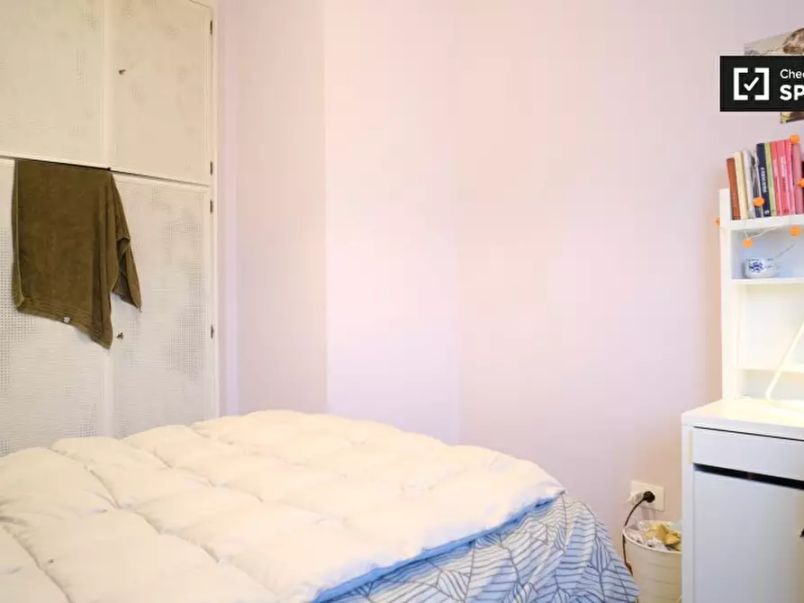 Immagine 11 di Camera condivisa in affitto  in Via giovanni conti a Roma