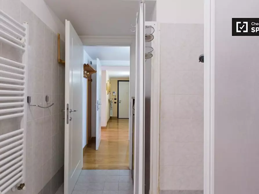 Immagine 14 di Appartamento in affitto  in Via Giovanni Segantini a Milano