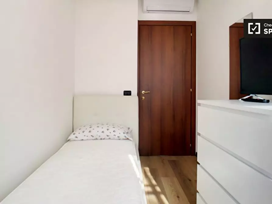 Immagine 2 di Camera condivisa in affitto  in Via Santa Maria Podone, 20123 Milano MI, Italy a Milano