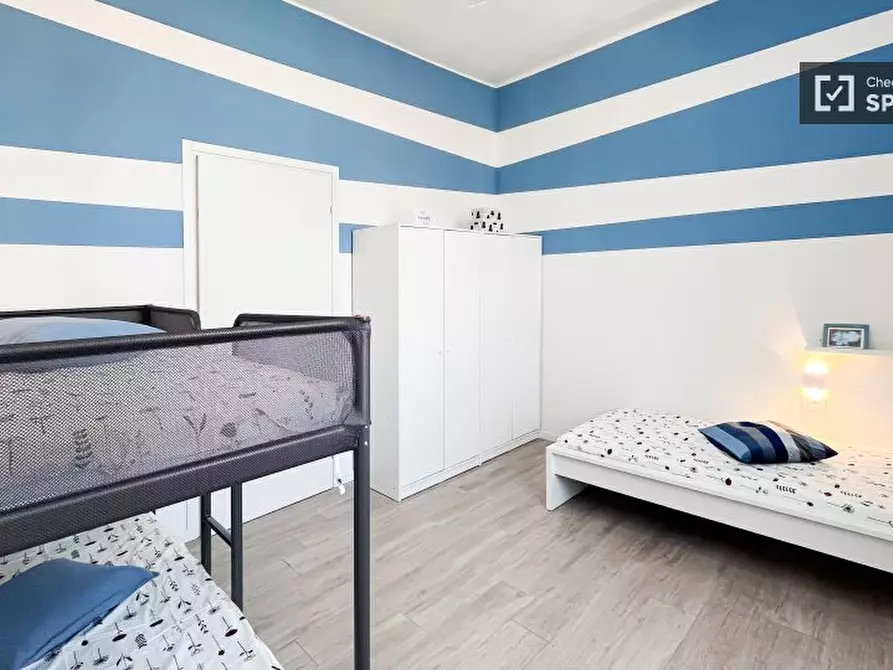 Immagine 2 di Camera condivisa in affitto  in Via Giuseppe Meda a Milano