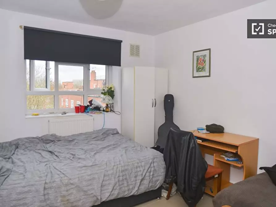 Immagine 1 di Camera condivisa in affitto  in Flat Shenstone House a Lambeth