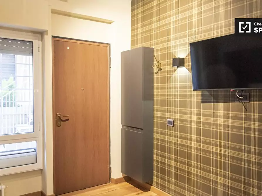 Immagine 8 di Ufficio in affitto  in Via Angelo Secchi a Roma