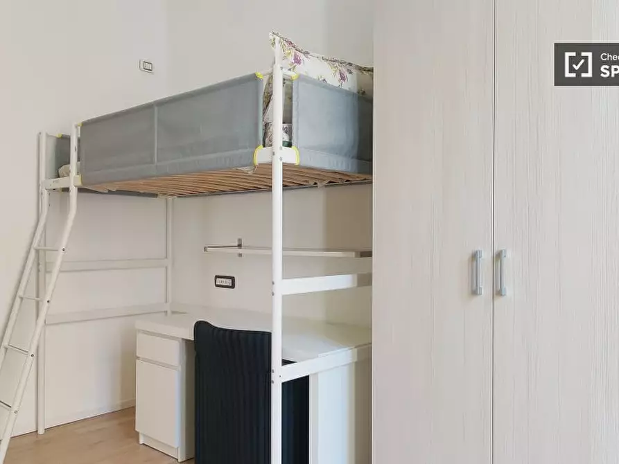 Immagine 12 di Camera condivisa in affitto  in Via Mac Mahon a Milano